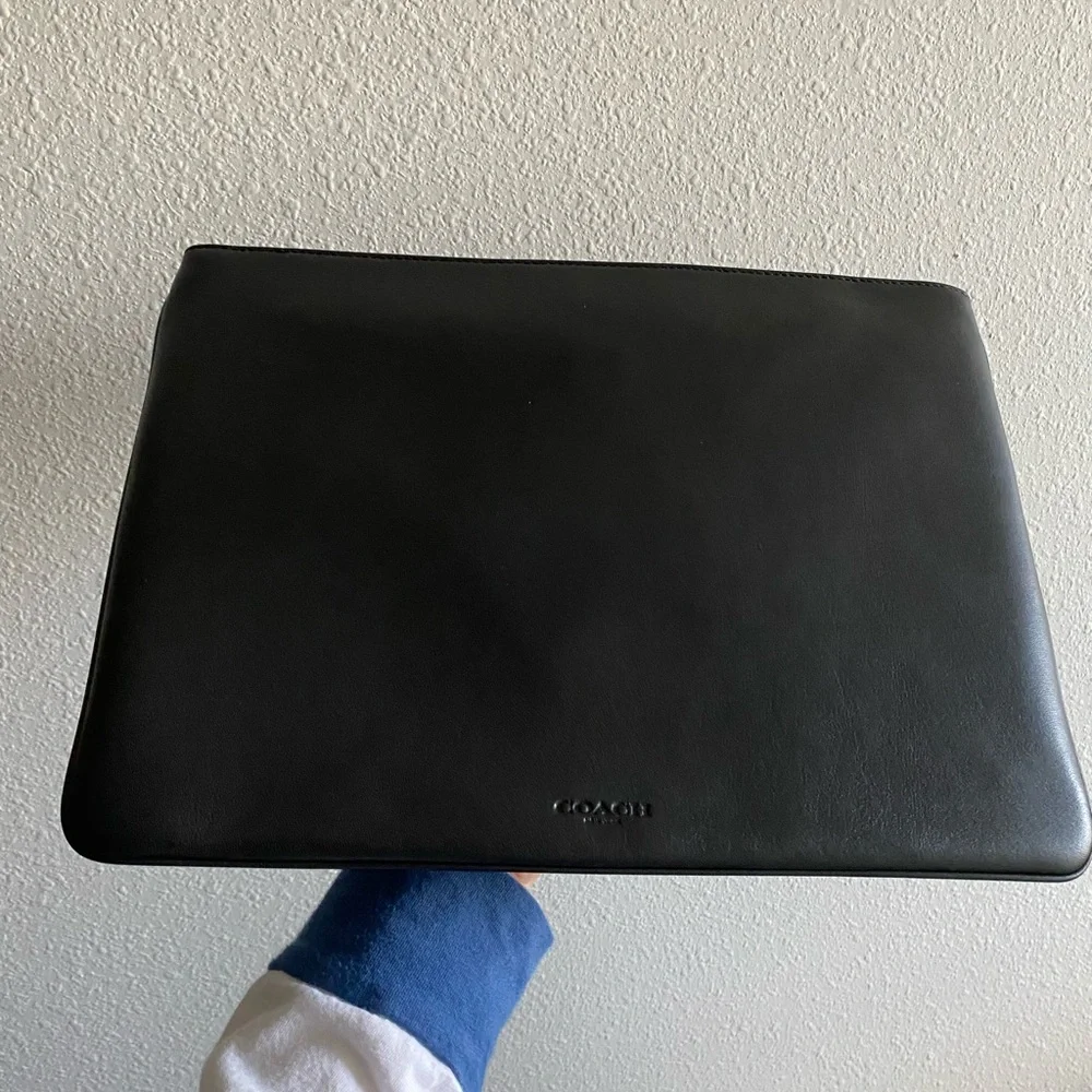 COACH STARWARS POUCH WRISTLET NWT - Picture 14 of 15